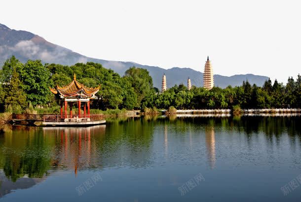 美丽景色png免抠素材_88icon https://88icon.com 凉亭 国内旅游 大理 大理三塔 大理风景 摄影 旅游摄影 池水 绿树 绿水 美景 高塔