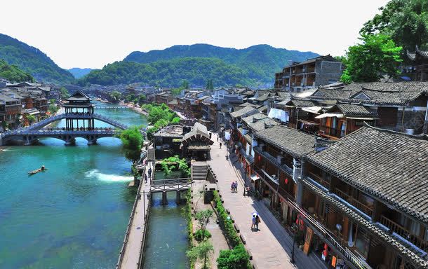 凤凰古城风雨桥png免抠素材_88icon https://88icon.com 倒影 凤凰古城 古城 古建筑 地方景点 城市建筑 城楼 实物图 小桥 建筑 摄影图 河流 自然景观 风雨桥