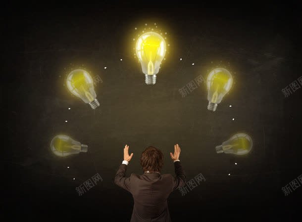 商务男士与电灯泡jpg设计背景_88icon https://88icon.com 其它类别 商务人士 商务男士 商务男士与电灯泡图片 商务男士与电灯泡图片素材下载 图片素材 电灯泡 白炽灯 职业人物 职业男性 背景花边