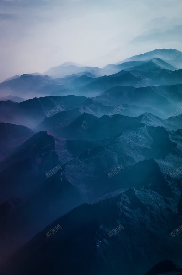 蓝色起伏的山峦背景jpg设计背景_88icon https://88icon.com 山峦 背景 蓝色 起伏