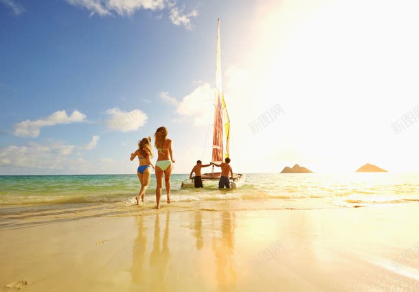 夕阳下海边嬉戏的美女jpg设计背景_88icon https://88icon.com 夕阳 嬉戏 海边 美女