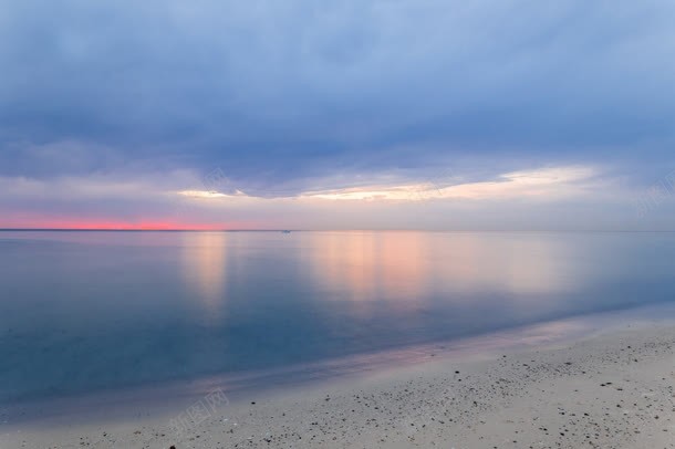 蓝色天空海滩阳光jpg设计背景_88icon https://88icon.com 天空 海滩 蓝色 阳光