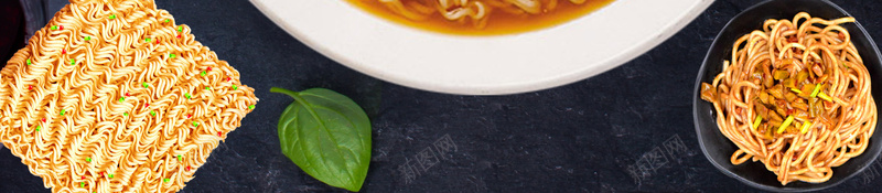 美味方便面宣传海报psd设计背景_88icon https://88icon.com 中国风 即食型 叶子 新品上市 方便面 美味 美味方便面宣传海报 美食 西红柿 食尚新品 黑色背景