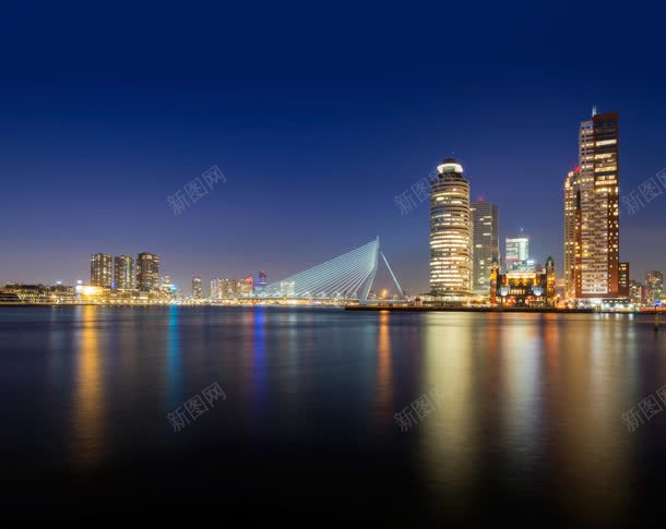 繁华都市夜景水面倒影jpg设计背景_88icon https://88icon.com 倒影 夜景 水面 繁华 都市