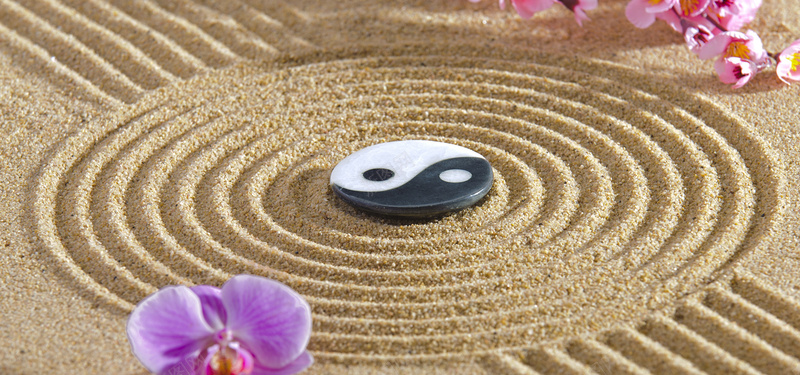 沙子上的八卦纽扣jpg设计背景_88icon https://88icon.com 八卦 沙子 海报banner 纹理 质感 鲜花