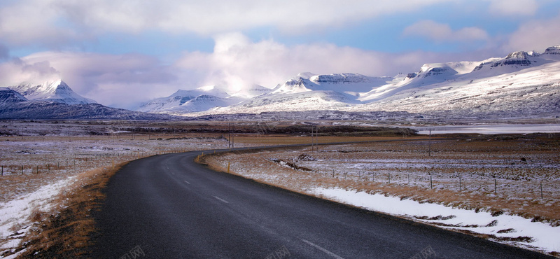 雪山公路海报jpg设计背景_88icon https://88icon.com 公路 天猫海报 女装 摄影 活动背景 海报banner 海报素材 淘宝海报 男装 雪山 风景