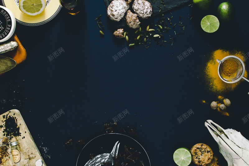 复古色调食物静物厨房桌面背景图jpg设计背景_88icon https://88icon.com 冰淇淋 厨房 咖啡 复古 幸福 柠檬 深蓝色 温暖 粉末 纹理 质感 零食 食物