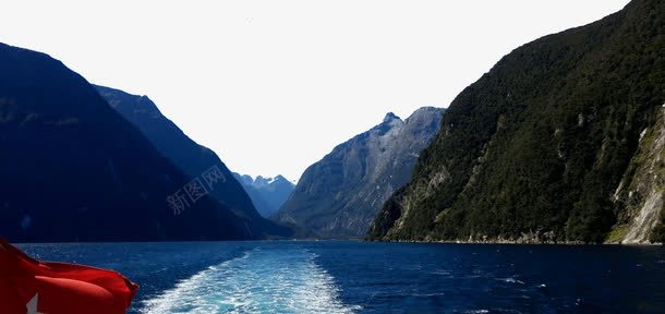 米尔福德峡湾风景图png免抠素材_88icon https://88icon.com 新西兰米尔福德峡湾 旅游景区 米尔福德峡湾风景图 著名景点