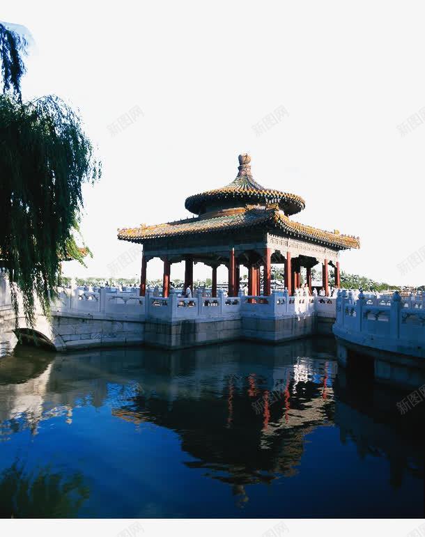 北海公园五龙亭png免抠素材_88icon https://88icon.com 五龙亭 北海公园 名胜古迹 地方景点 实物图 摄影图 自然景观 高清图片