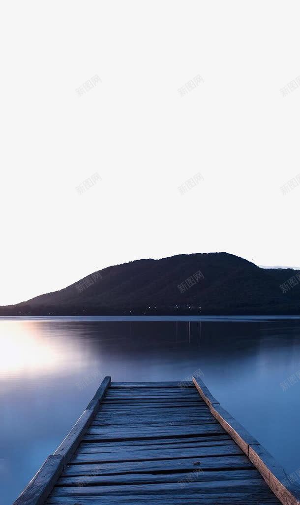 河面上的木桥png免抠素材_88icon https://88icon.com 山 木桥 河水