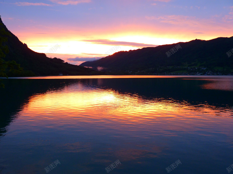对称黄昏山水彩云背景jpg设计背景_88icon https://88icon.com 对称背景 山水背景 彩云 质感 黄昏 纹理