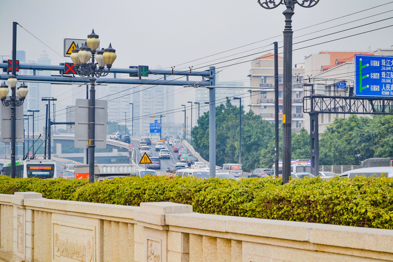 雾霾城市jpg设计背景_88icon https://88icon.com 雾霾 城市 天气 车流
