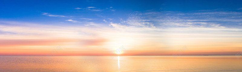 云之海面夕阳中天空云jpg设计背景_88icon https://88icon.com 天空云 夕阳 浪漫 海面 云 梦幻