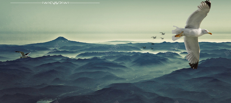 高空雄鹰psd设计背景_88icon https://88icon.com 深蓝色 空中飞翔 海报banner 激情 狂欢
