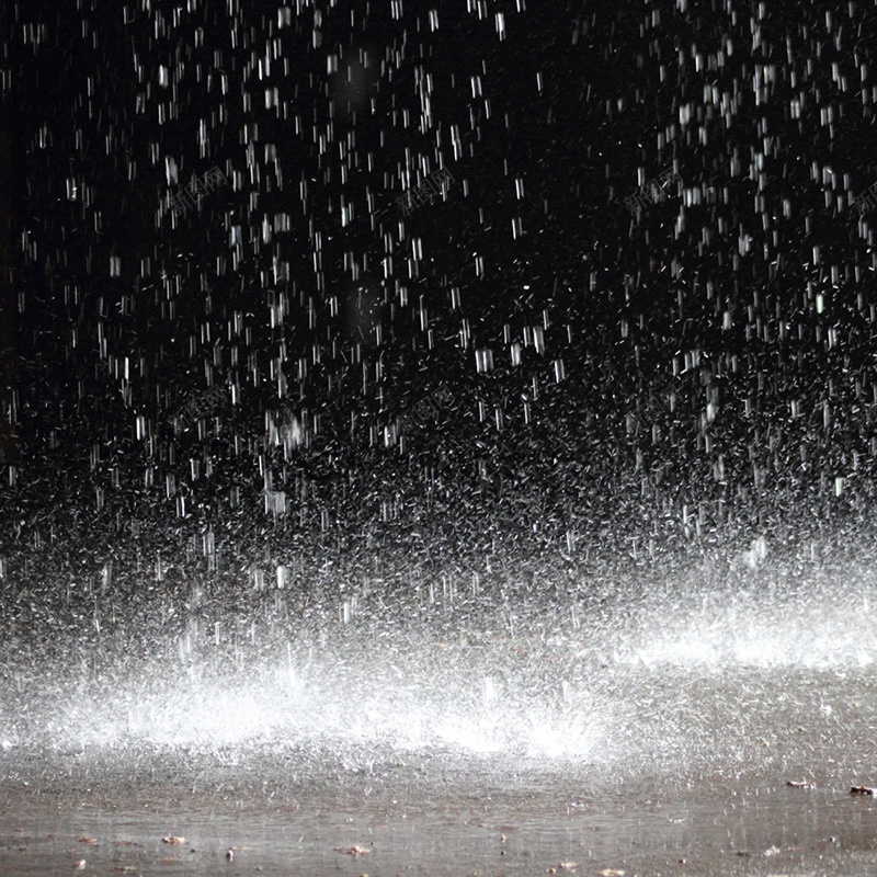 飞溅水滴背景jpg设计背景_88icon https://88icon.com 黑底 水滴 飞溅 特效 质感 纹理 主图