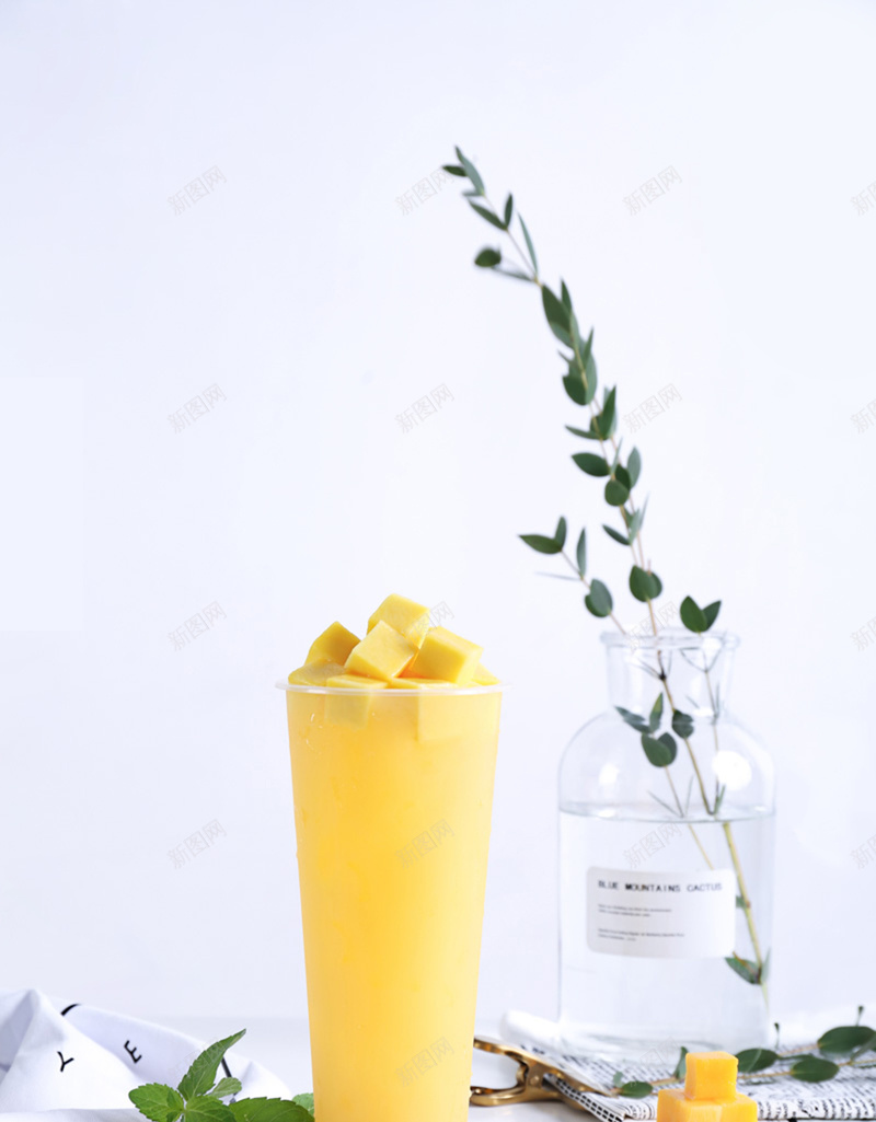 文艺清新饮料海报背景jpg设计背景_88icon https://88icon.com 展板 文艺 白底 简约 饮料 海报 植物 芒果 素材 开心