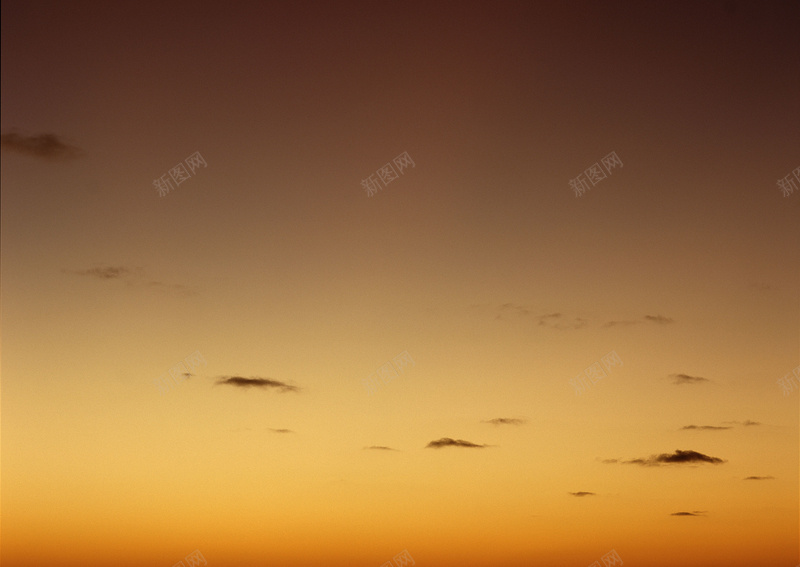 傍晚时分天边金黄色云海霞光jpg设计背景_88icon https://88icon.com 云海 傍晚美景 天边 金黄色 霞光 黄昏夜景