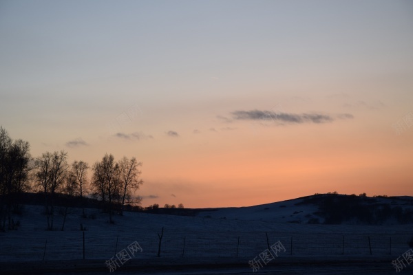 雪地风光jpg_88icon https://88icon.com 人 地面 山 雪