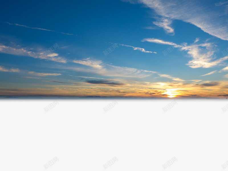 蓝色天空png免抠素材_88icon https://88icon.com 云层 夕阳 夕阳天空 天空 层云 落日 蓝色 蓝蓝天空 黄昏