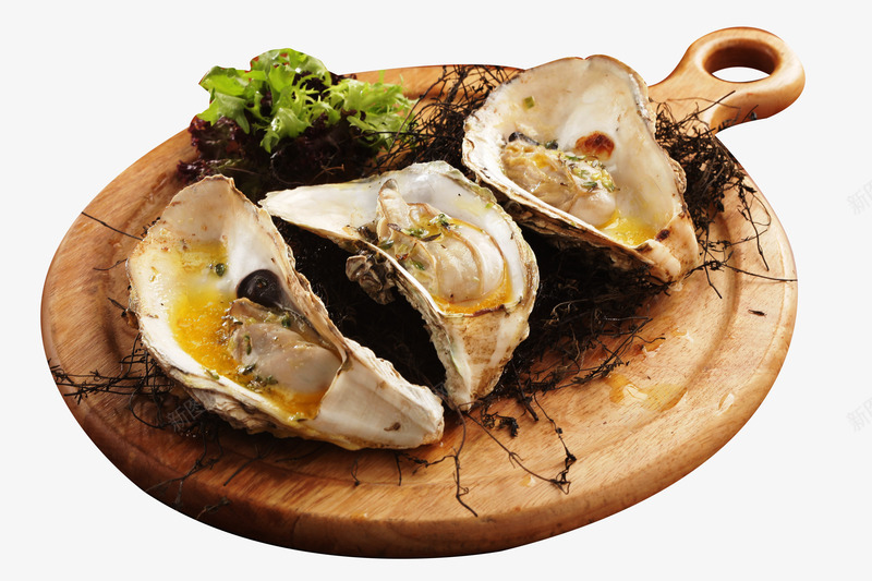 木盘里三个烤生蚝png免抠素材_88icon https://88icon.com 三个 木盘 烤生蚝 盘子 食物