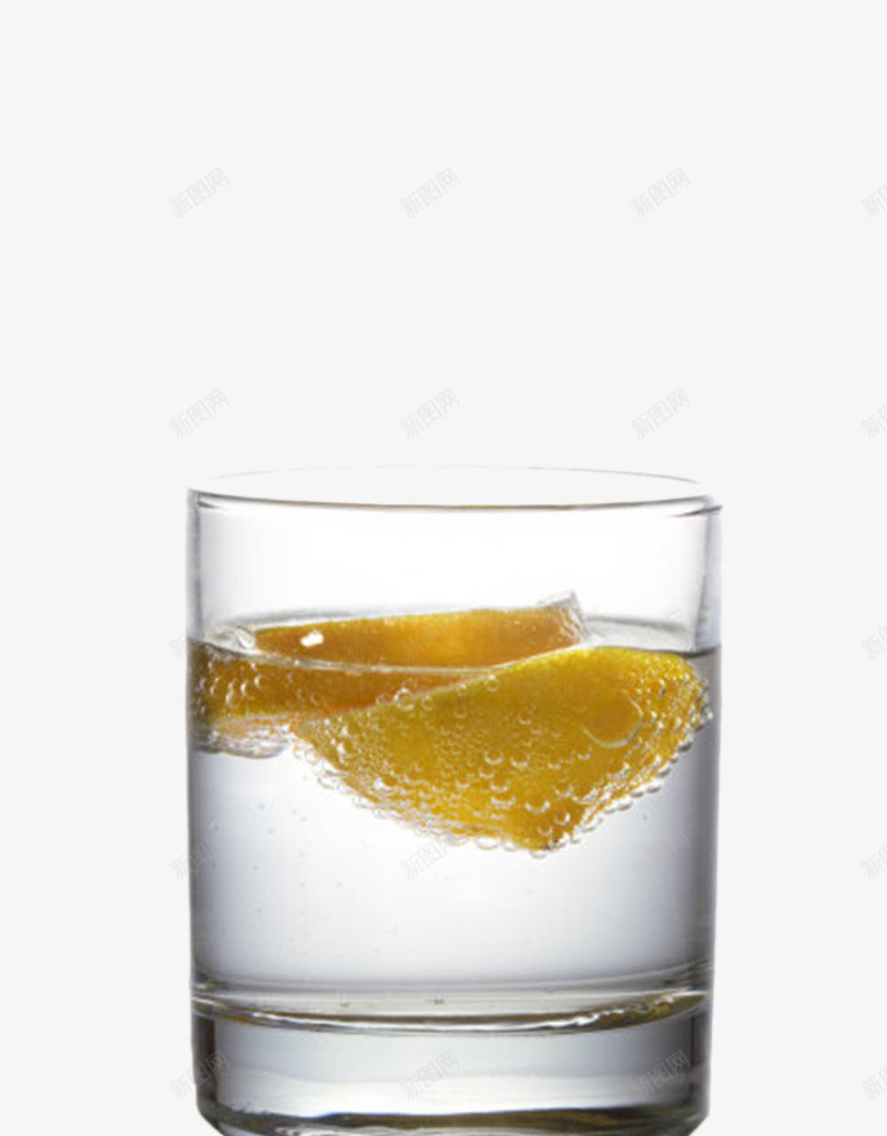 玻璃杯里的柠檬片苏打气泡水实物png免抠素材_88icon https://88icon.com 健康 口感 抑制食欲 新型 柠檬 水杯 水果 消除便秘 清新 玻璃杯 苏打 苏打气泡水 饮料