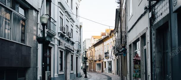 简约大气欧式建筑海报背景jpg_88icon https://88icon.com 住宅 图片 地面 城市 大图 小熊 建筑物 摄影 楼房 欧洲 民居 素材 街道 路灯 铺砖 高清