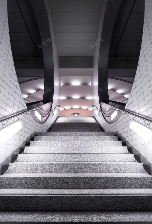 地铁圆形艺术楼梯jpg设计背景_88icon https://88icon.com 圆形 地铁 楼梯 艺术