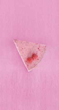 粉色草莓巧克力蛋糕海报背景背景