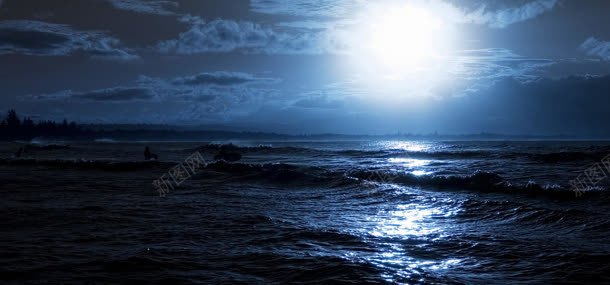 夜晚月光下的大海jpg设计背景_88icon https://88icon.com 夜晚 夜色海洋 大海 天空 月亮 浪花 自然风光