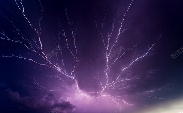 天空中的雷电jpg设计背景_88icon https://88icon.com 其它类别 图片素材 天空中的雷电图片 天空中的雷电图片素材下载 打雷 背景花边 自然现象 闪电 雷电 雷电天气