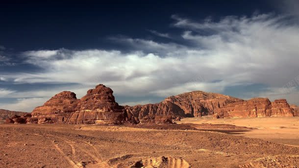 蓝天白云沙漠岩石背景