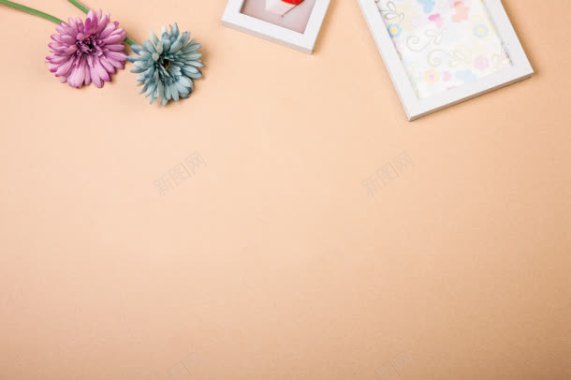 肤色大气花朵壁纸背景