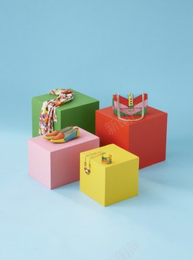 彩色正方体鞋包展示柜海报背景背景