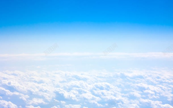 蓝色天空中的云海云景背景