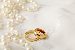 海水珍珠戒指珍珠项链和戒指高清图片