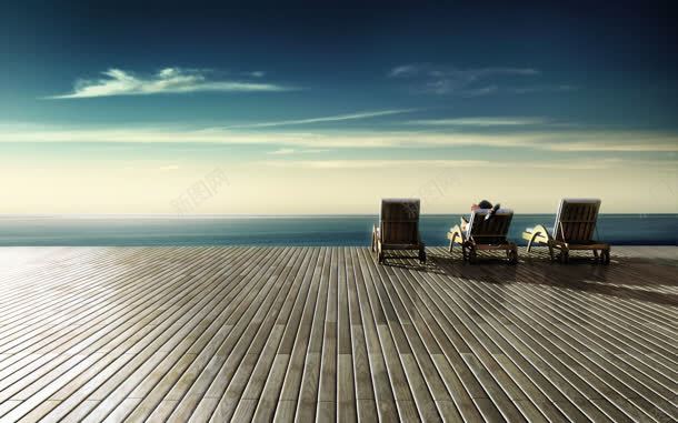 木板上看海的躺椅海报背景jpg设计背景_88icon https://88icon.com 木板 海报 背景 躺椅