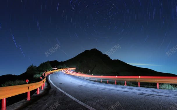 夜间蜿蜒的公路海报背景背景