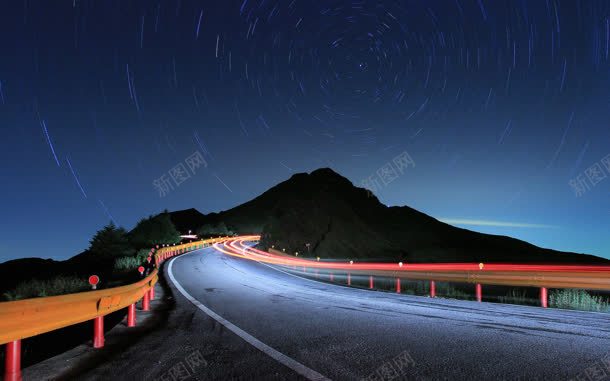 夜间蜿蜒的公路海报背景jpg设计背景_88icon https://88icon.com 公路 夜间 海报 背景 蜿蜒