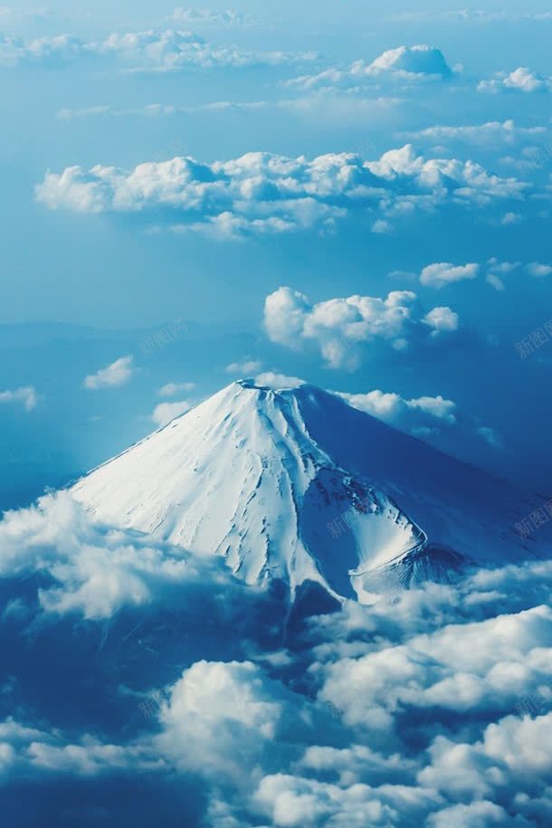 山顶雪山高处云朵jpg设计背景_88icon https://88icon.com 云朵 山顶 雪山 高处