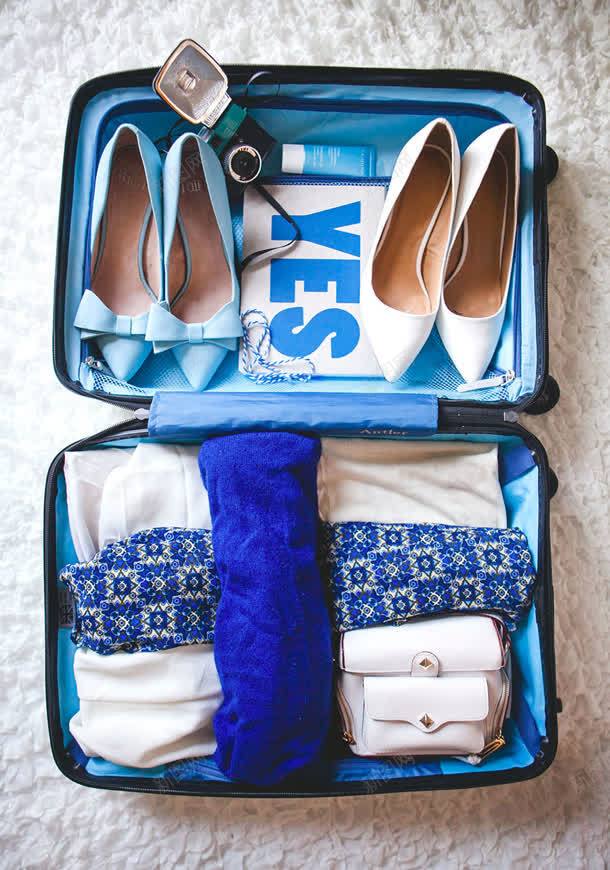 简约蓝色服饰海报jpg设计背景_88icon https://88icon.com 服饰 海报 简约 蓝色