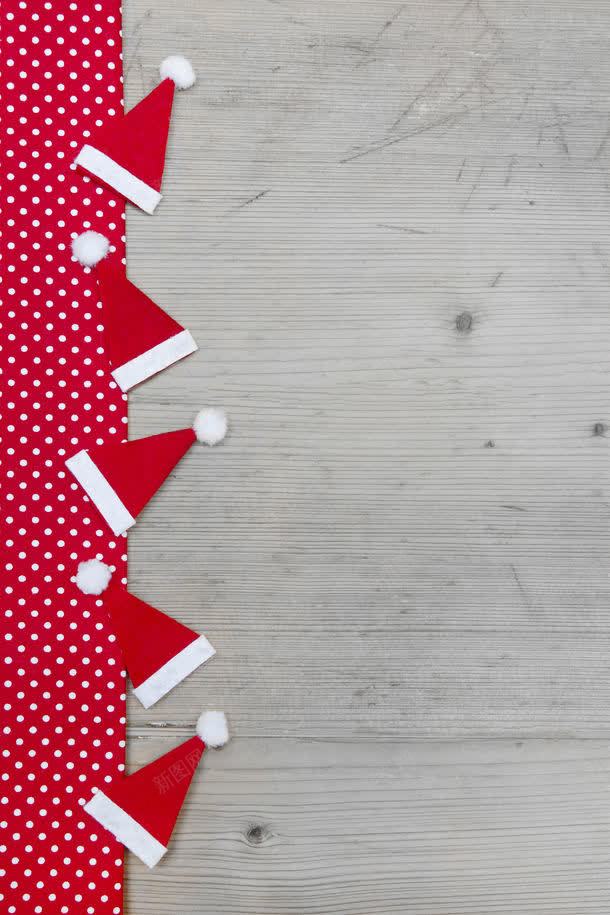 木板上的圣诞帽jpg设计背景_88icon https://88icon.com 图片素材 圣诞帽 圣诞节 底纹背景 木板 木板上的圣诞帽图片 木板上的圣诞帽图片素材下载 背景 背景花边 节日