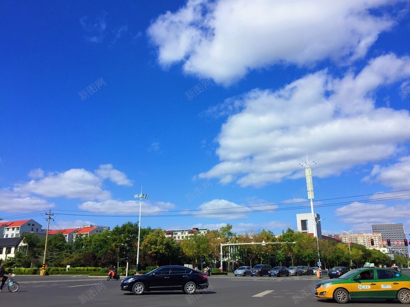 云朵jpg设计背景_88icon https://88icon.com 天空 白云 秋天 蓝天