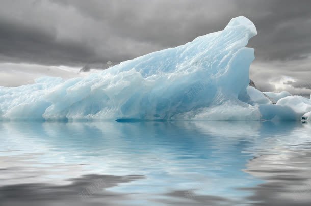 雪山冰山全屏轮播海报jpg设计背景_88icon https://88icon.com 冰山 模型 海报 雪山