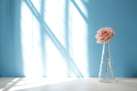 透明玻璃花瓶背景