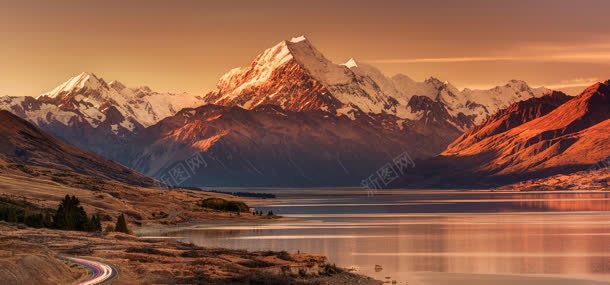 天空雪山湖水背景jpg设计背景_88icon https://88icon.com 天空 湖水 自然风光 雪山