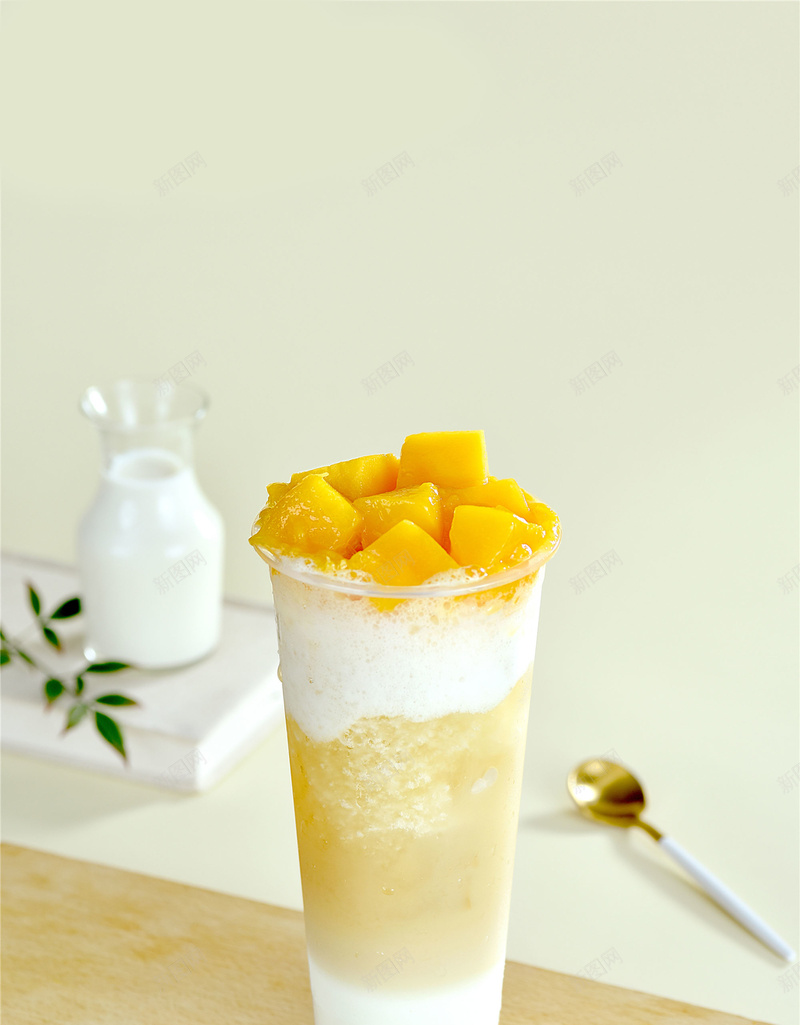文艺香浓芒果奶昔奶茶店海报背景jpg设计背景_88icon https://88icon.com 冷饮海报 奶茶 奶茶店 开心 新品推荐 秘制奶茶 芒果 芒果奶昔 芒果奶茶 饮品 饮品宣传单 饮品广告