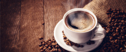 泡沫咖啡美味的咖啡和咖啡豆高清图片