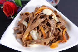 豆筋菌香黑豆筋冷盘小菜高清图片