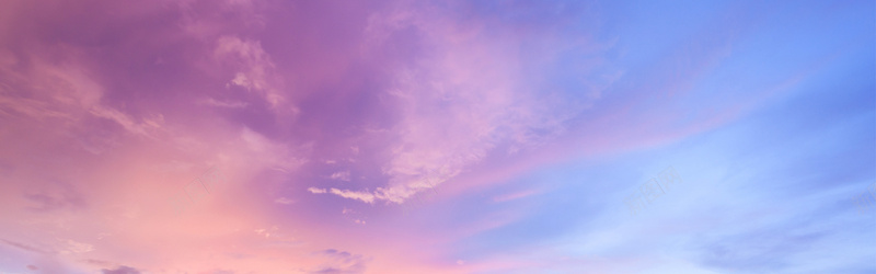 紫色梦幻云朵背景背景