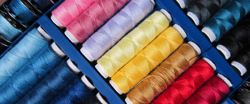 丝线背景jpg设计背景_88icon https://88icon.com 丝线 多彩 女红 小清新 彩色 文艺 海报banner 简约 红色 蓝色 针线